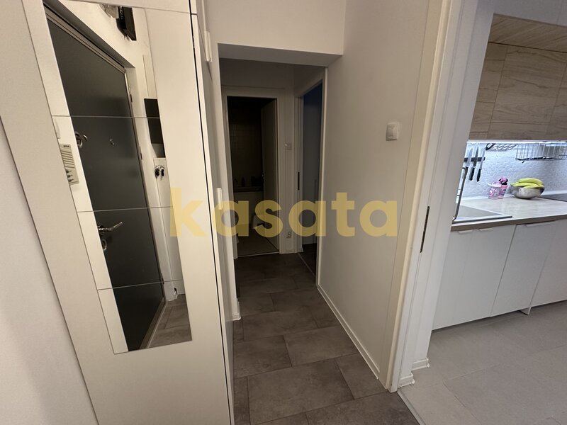 Apartament 2 Camere 🏡 | Decomandat | Etaj 4/10 🏢 | Parc 🌳